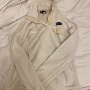 Women’s Patagonia White Fleece